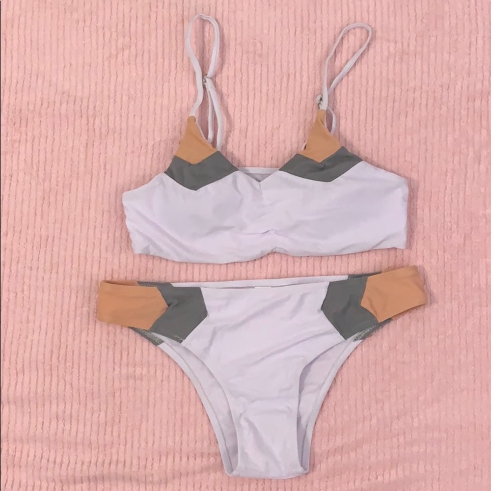 Bathing suit